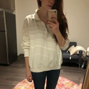 Brandy Melville - white pullover
